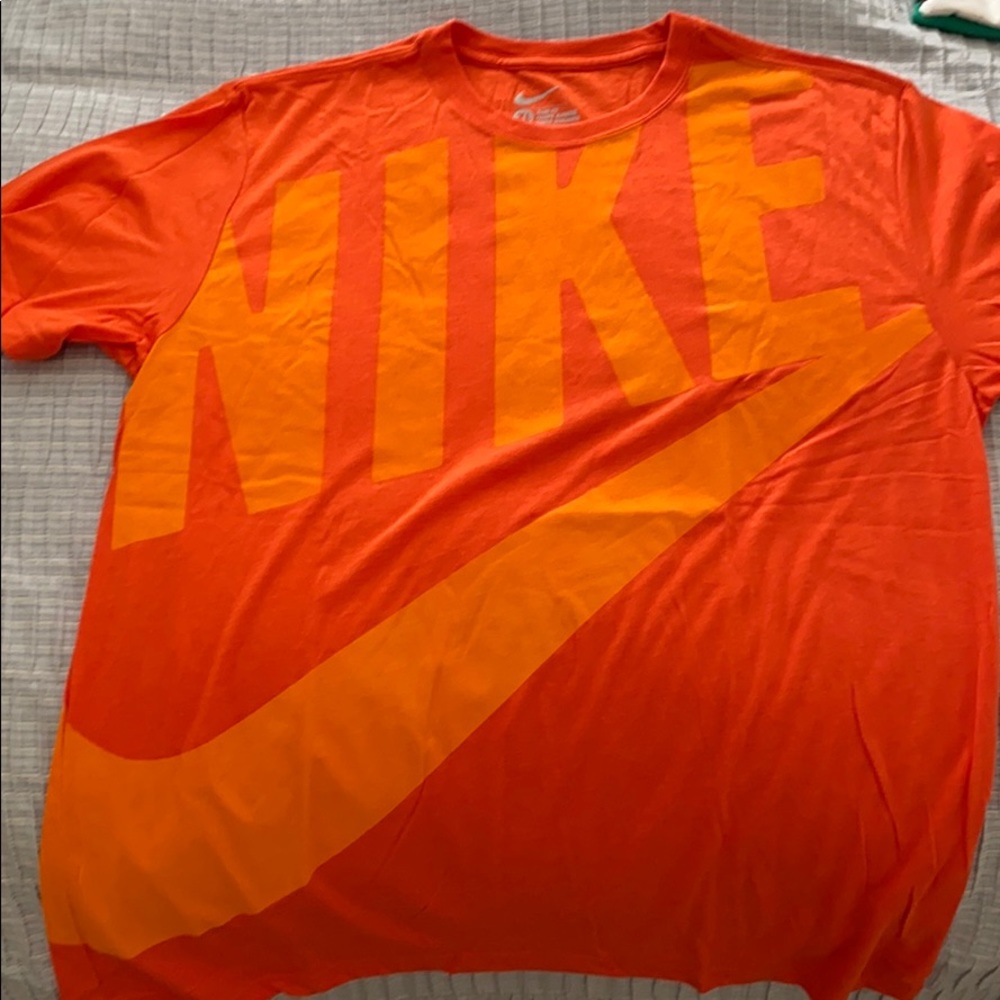 Orange Nike T